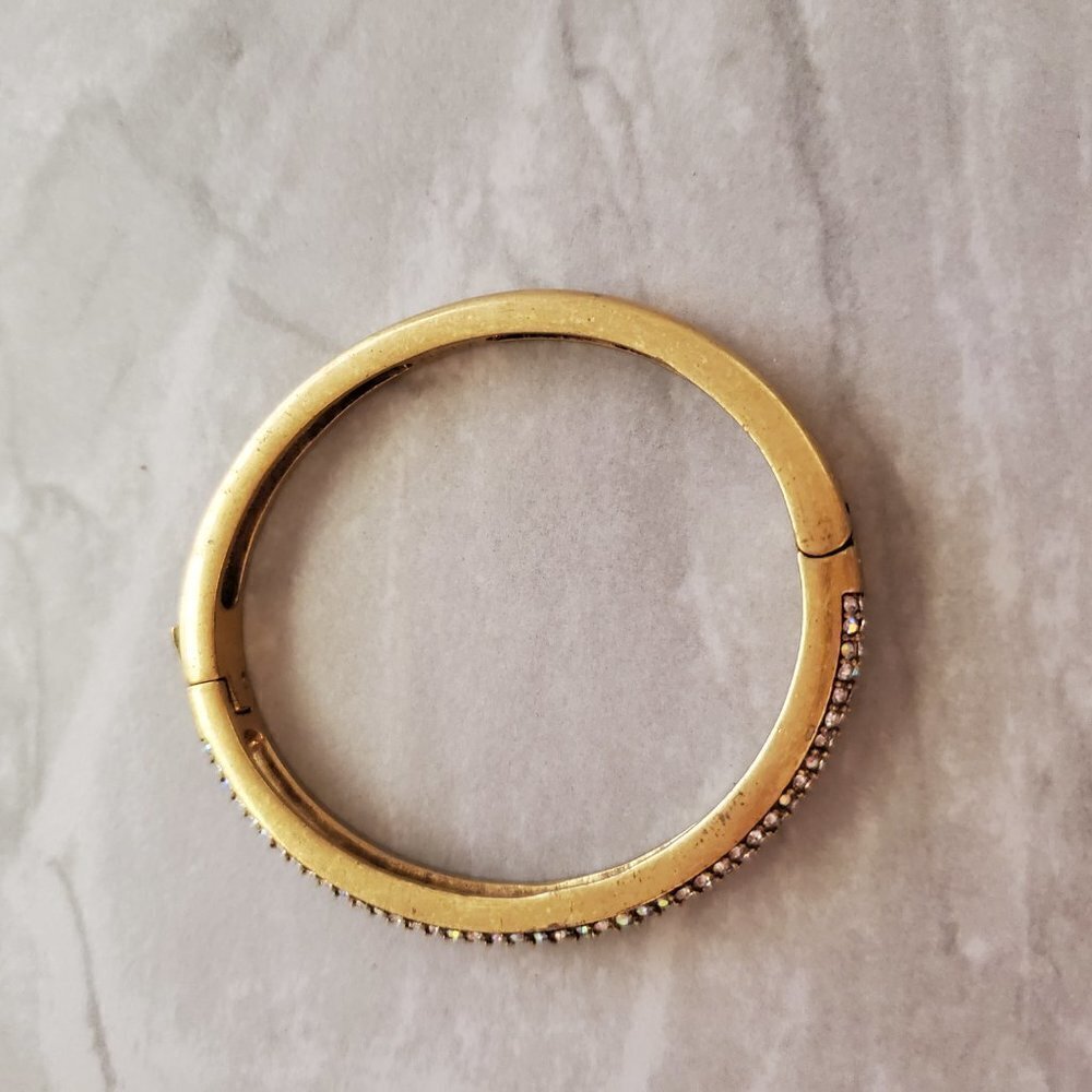 ✨ J.Crew Rhinestone Crystal Pave Antiqued Distressed hinged Bangle ✨ - Picture 7 of 9